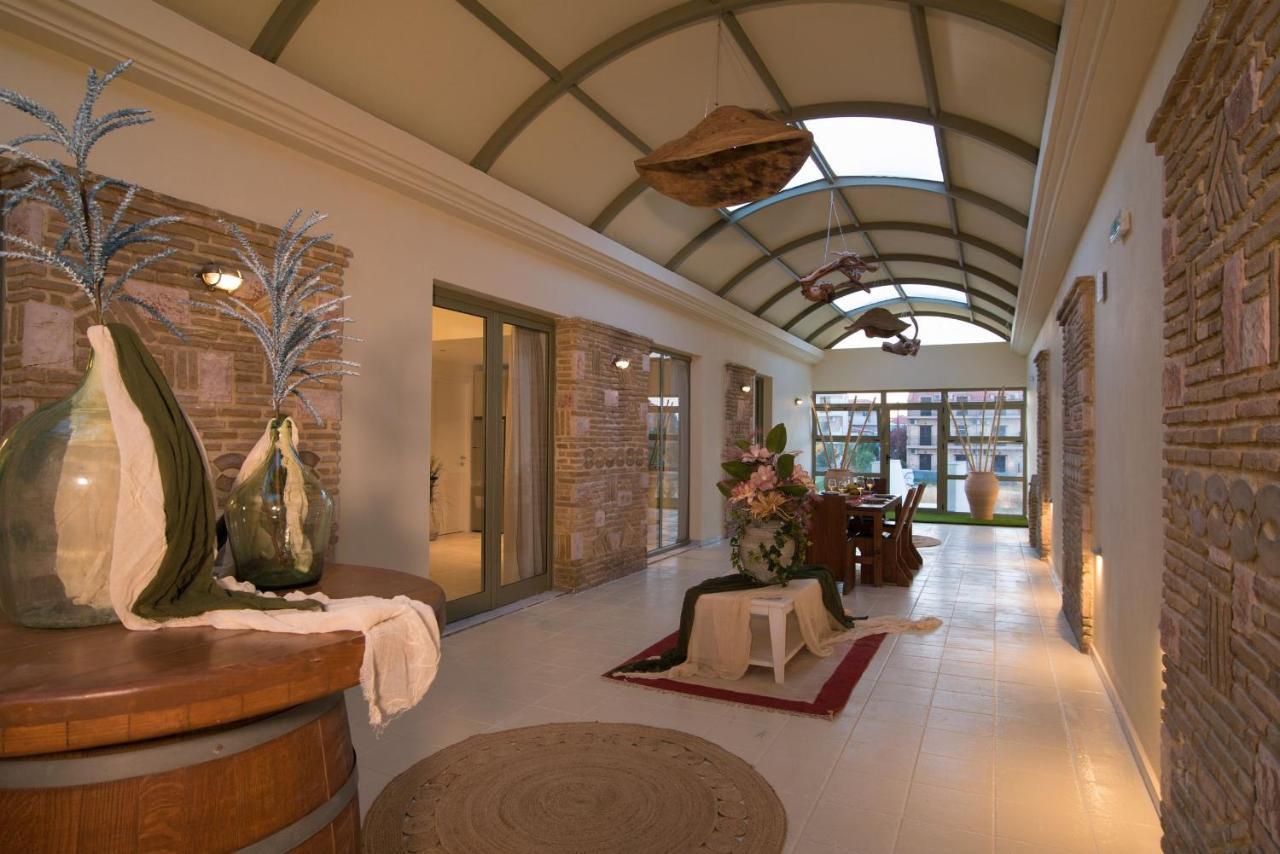 Lodge Modern Apartments, In Kalamaki Centre Екстер'єр фото