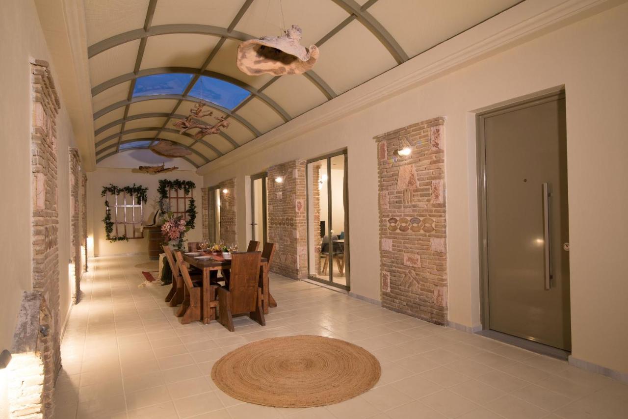 Lodge Modern Apartments, In Kalamaki Centre Екстер'єр фото
