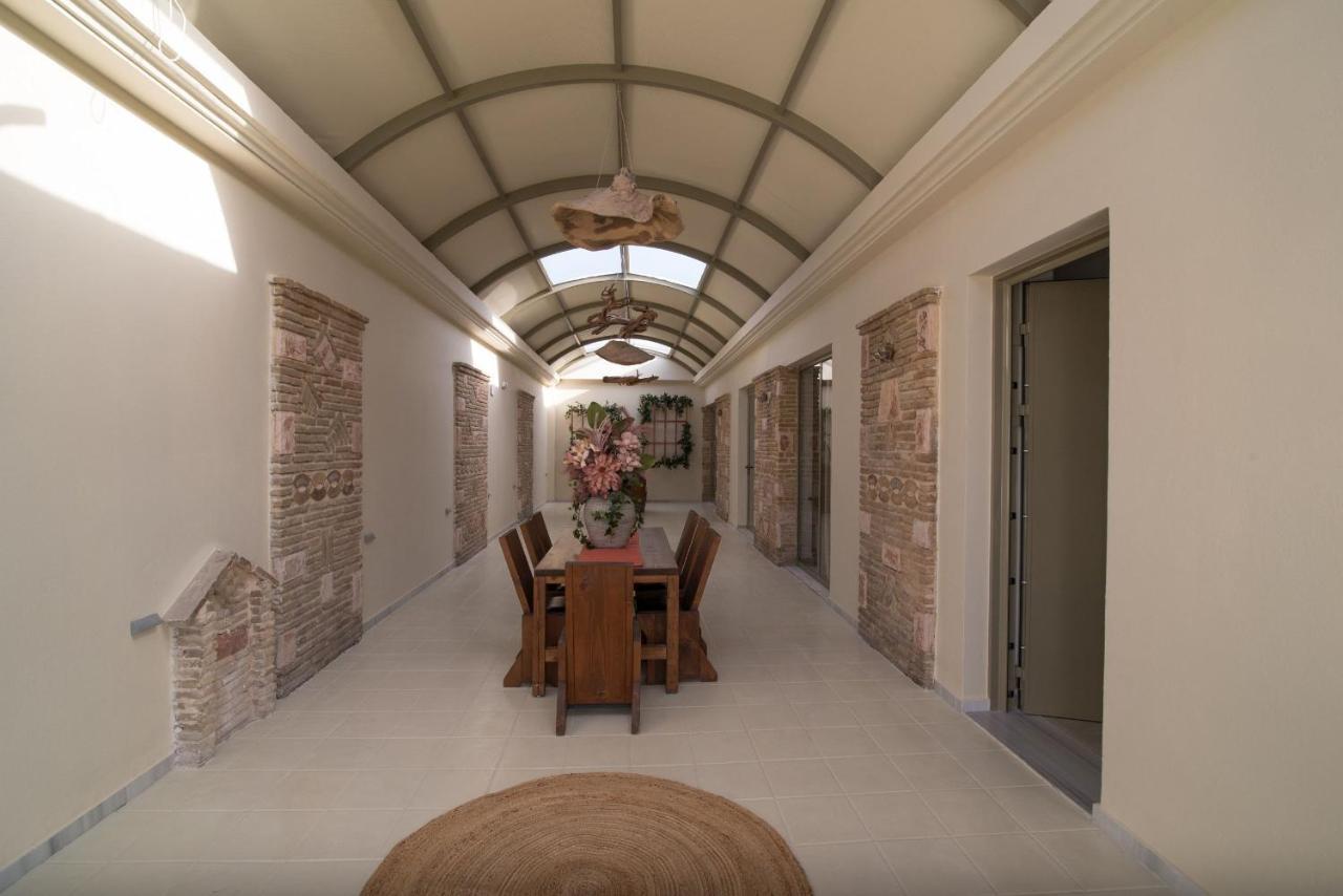 Lodge Modern Apartments, In Kalamaki Centre Екстер'єр фото